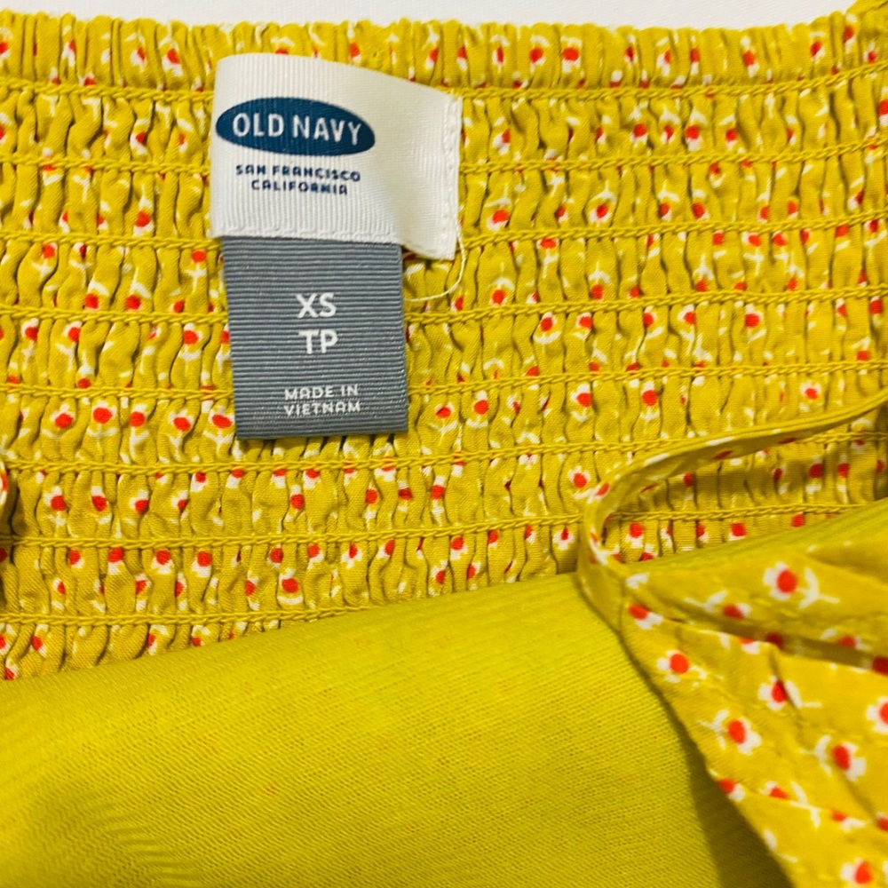 2/$24 Old Navy Pleated Dress Yellow - Picture 3 of 6